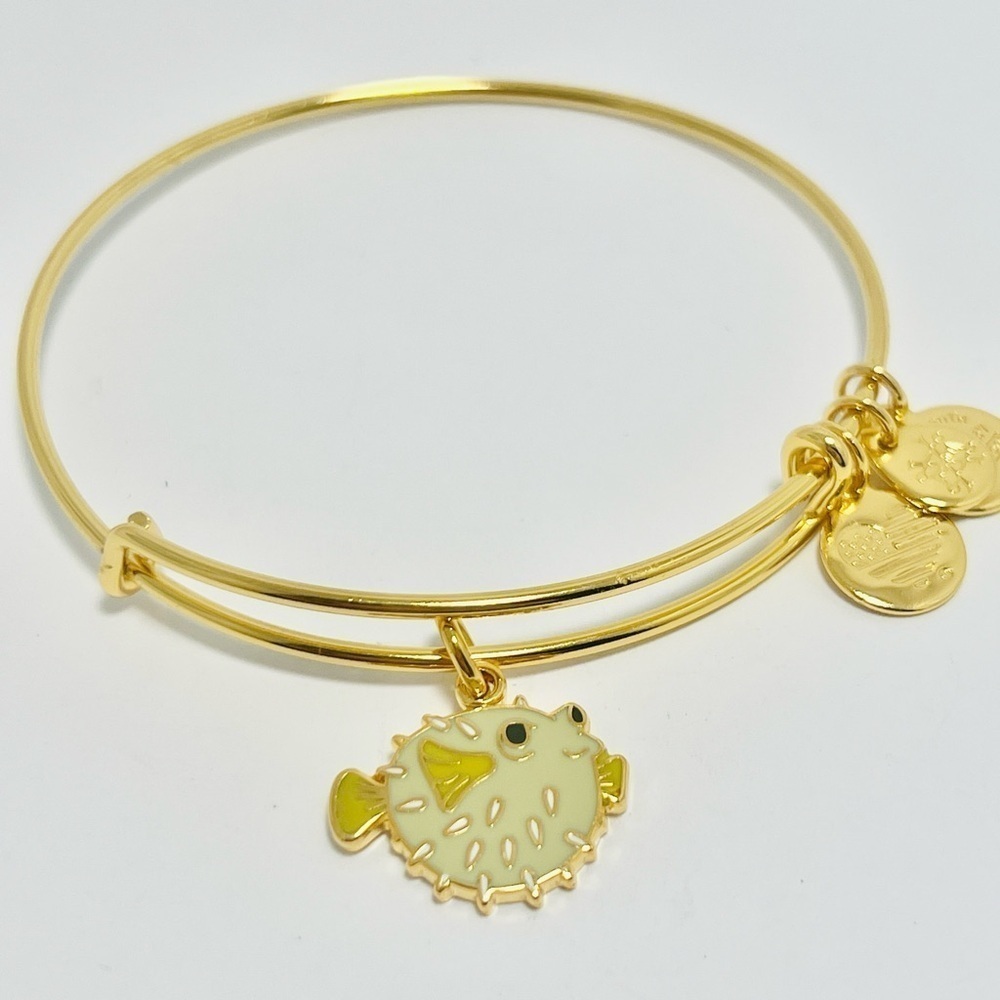 Alex and Ani “Puffer Fish” Expandable Bracelet. NWOT, Gold finish.